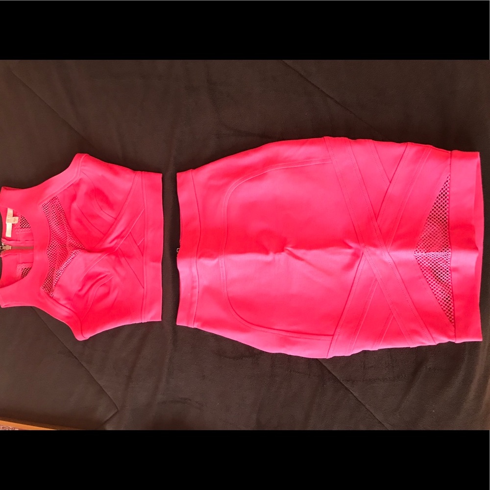 2 piece Guess outfit. Crop top and pencil skirt
